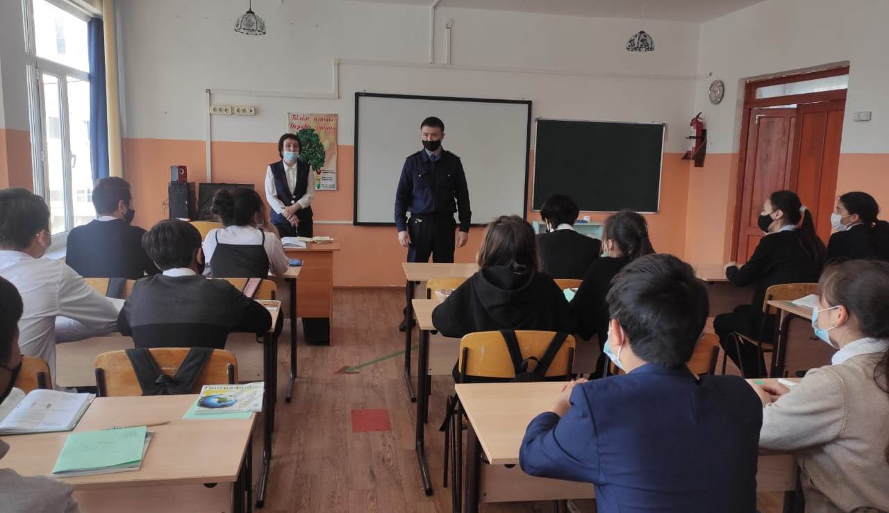 Шу қаласы "Ыбырай Алтынсарин атындағы орта мектебі"КММ